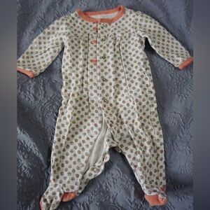 Carter’s footie pjs 3 months